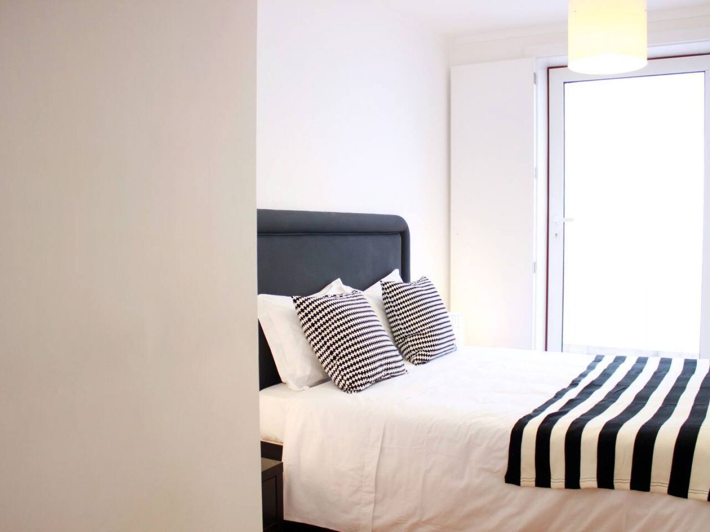 Joivy Modern 1-bed With Terrace, Moments From Sao Bento Palace Apartamento *