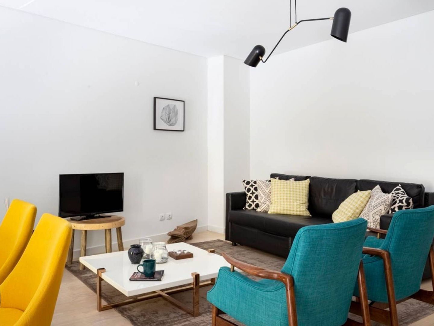 Altido Bright And Elegant 1br With Workspace And Huge Terrace In Pena, Close By Viewpoint Lisboa