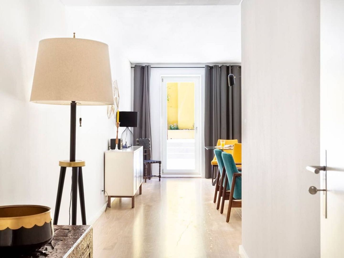 Apartamento Altido Bright And Elegant 1br With Workspace And Huge Terrace In Pena, Close By Viewpoint