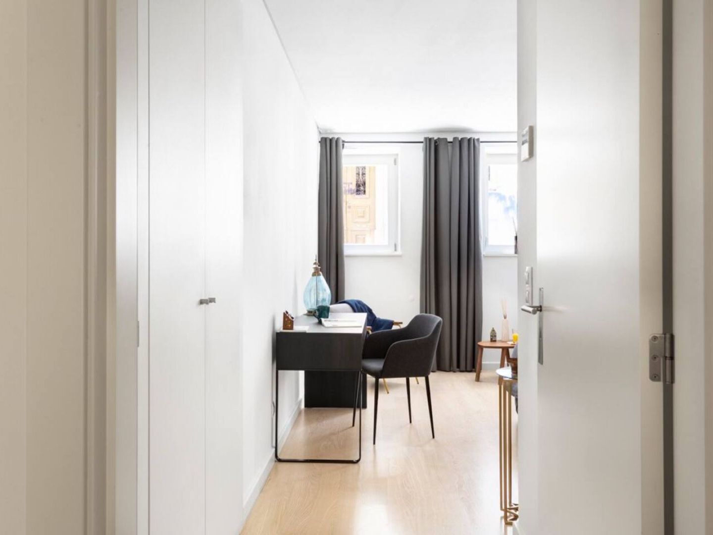 Altido Bright And Elegant 1br With Workspace And Huge Terrace In Pena, Close By Viewpoint Apartamento Lisboa