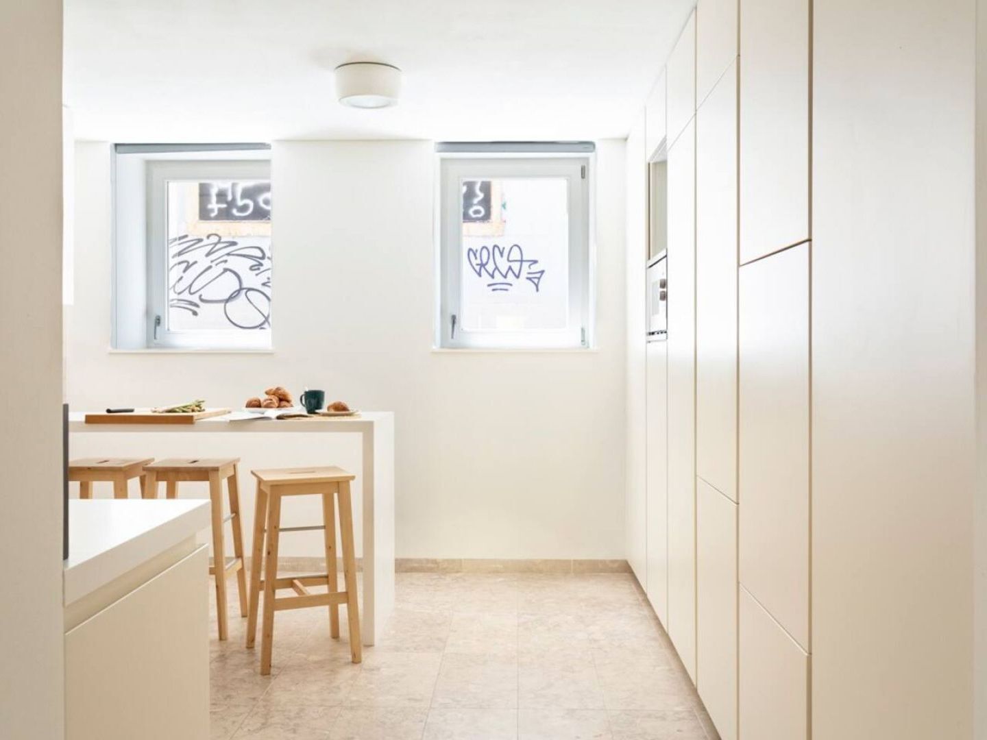 Apartamento Altido Bright And Elegant 1br With Workspace And Huge Terrace In Pena, Close By Viewpoint