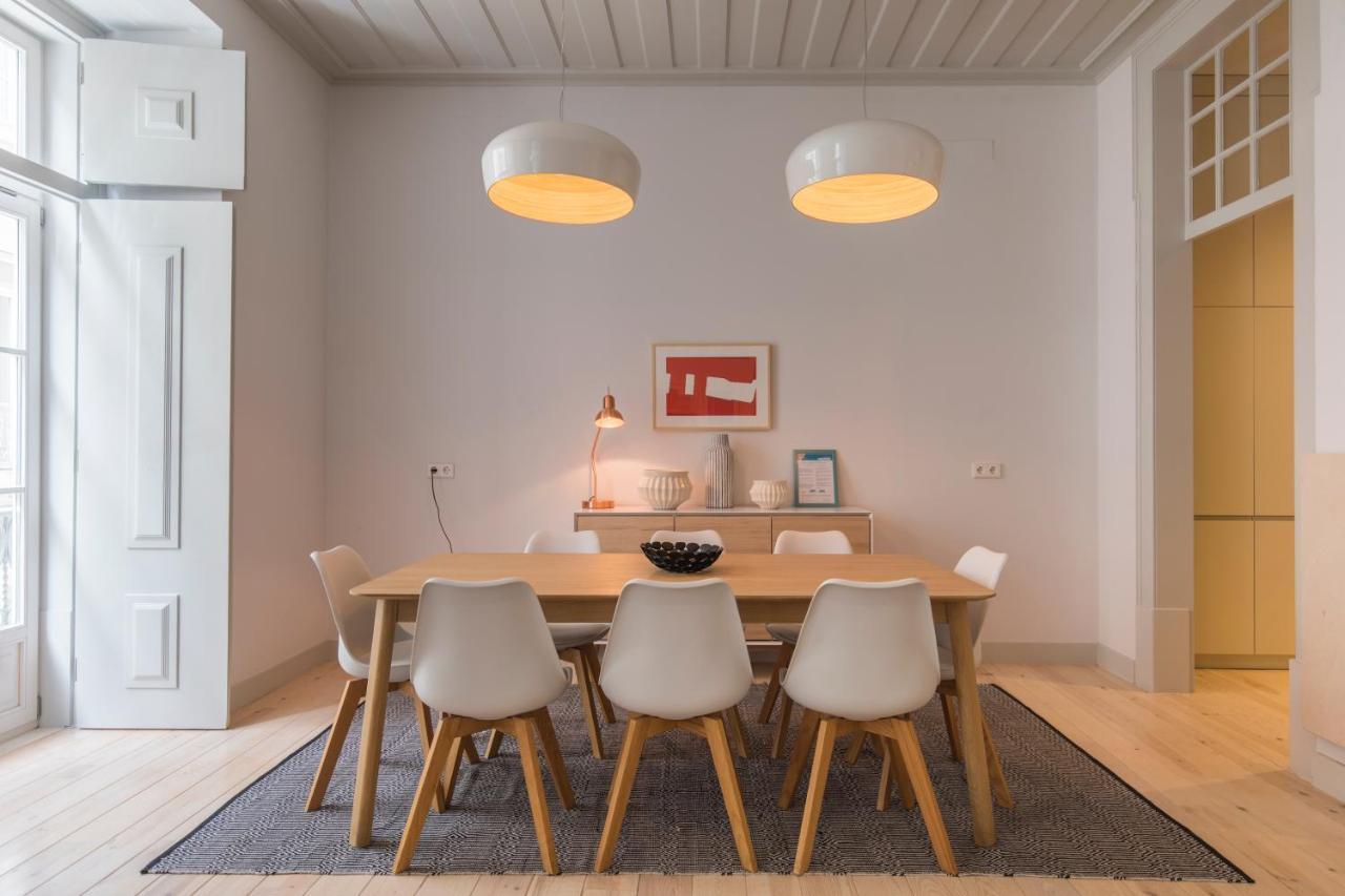 Lovelystay - Charming 3 Bedroom Wonder Downtown