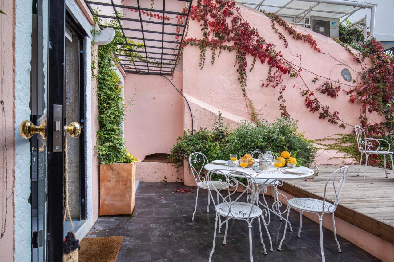 Secret Garden House *