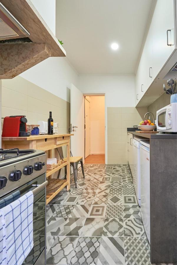Belém Light Filled With Patio, By Timecooler Apartamento *