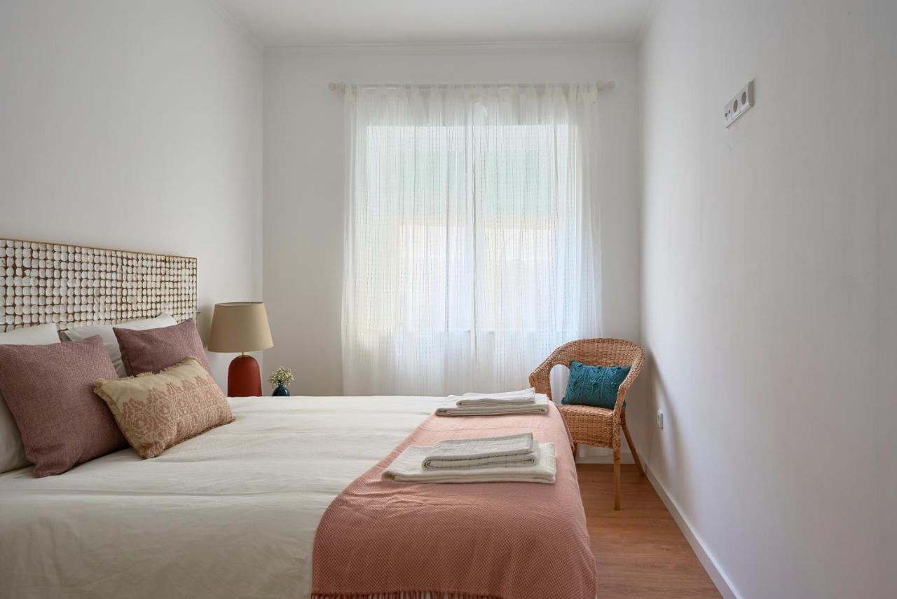 Belém Light Filled With Patio, By Timecooler Apartamento