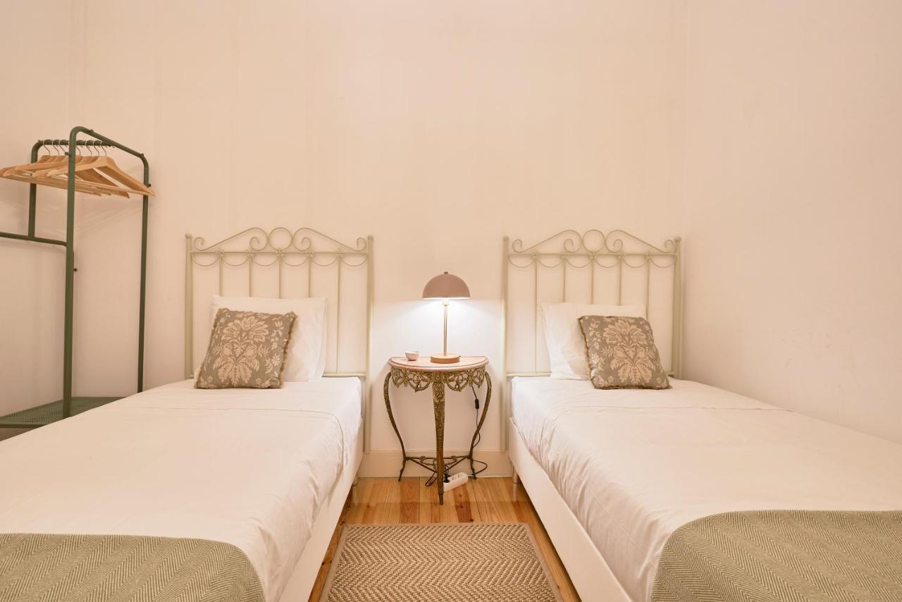 Spacious In The Perfect Location, By Timecooler * Lisboa