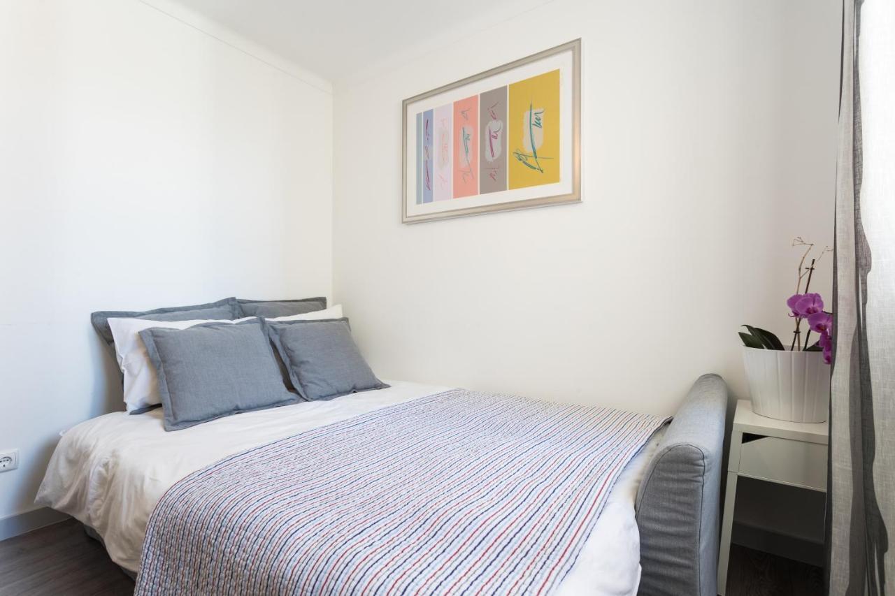 Parque Nacoes, Near Airport, Metro Station Apartamento *