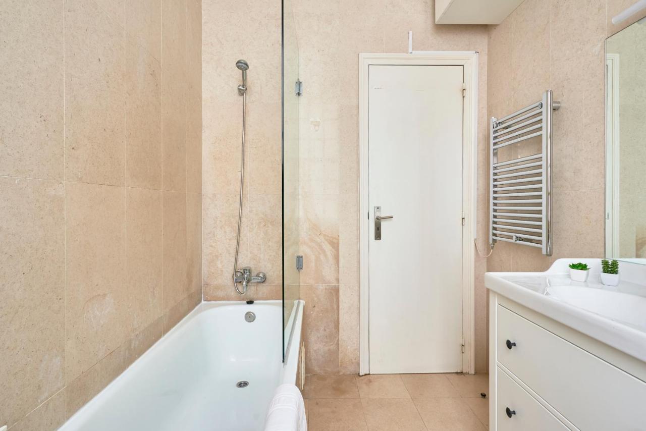 Spacious In The Perfect Location, By Timecooler Apartamento *