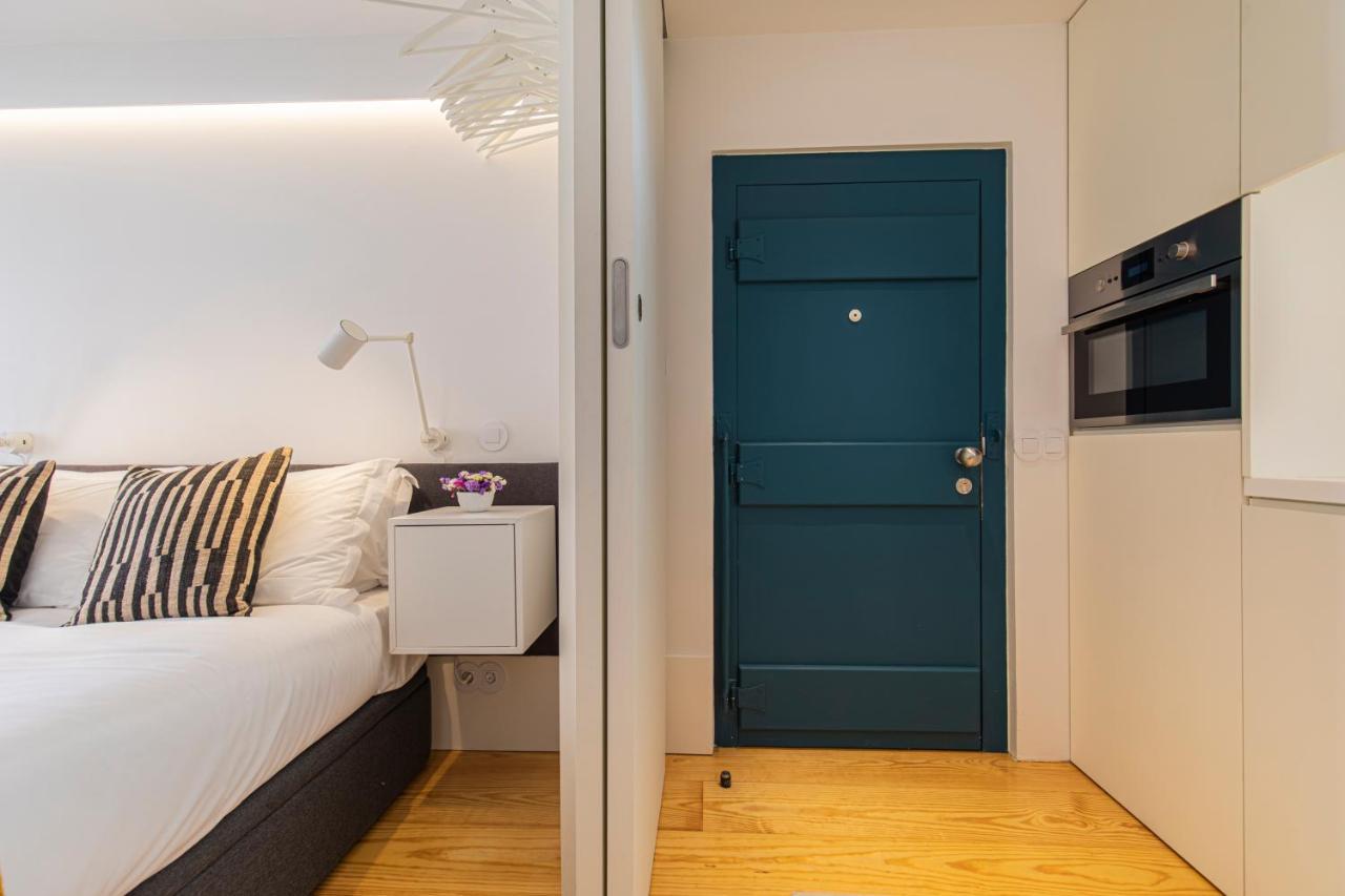 Lovelystay - The Blue Pool House * Lisbon