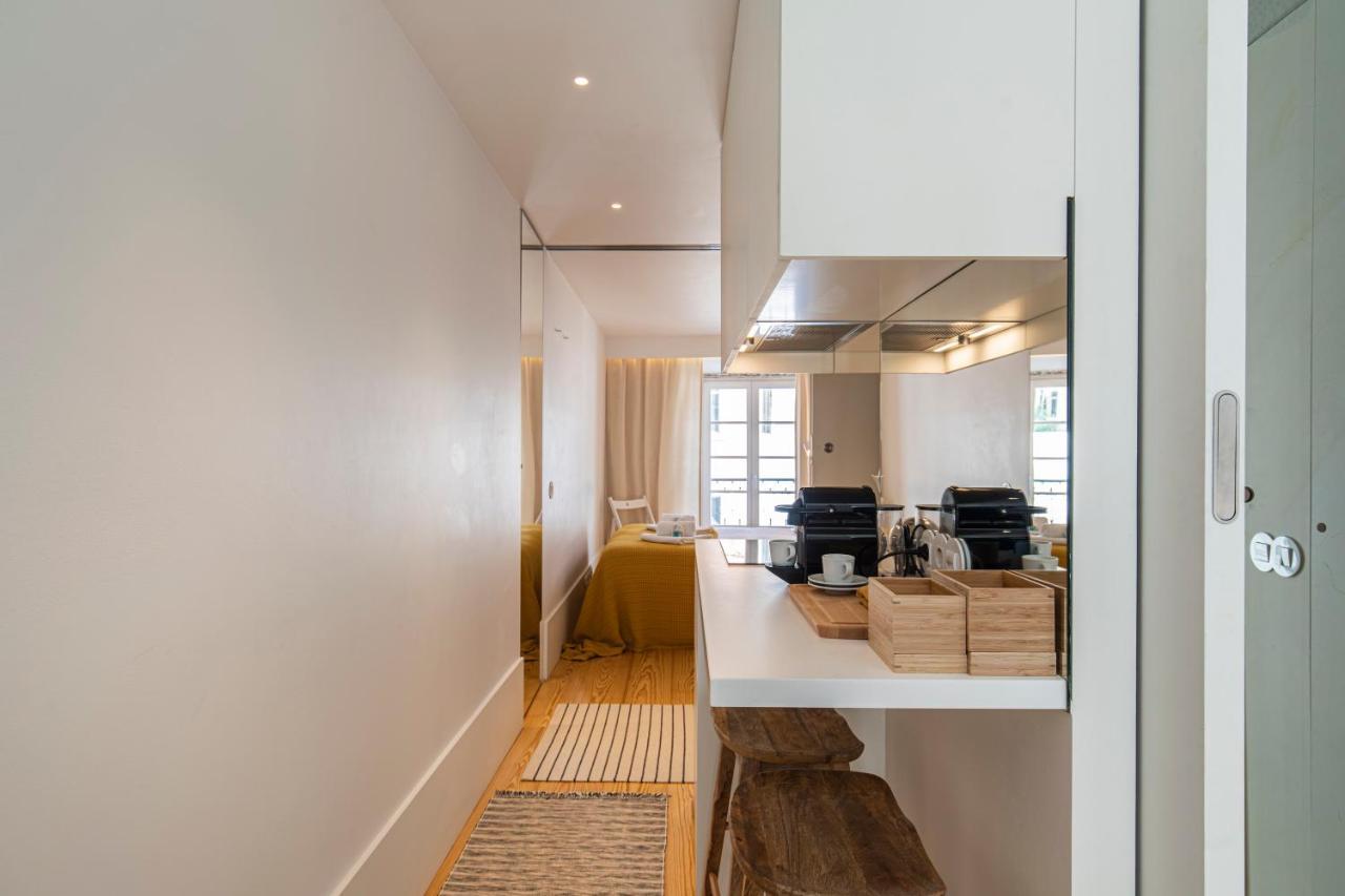 Lovelystay - The Blue Pool House * Lisbon