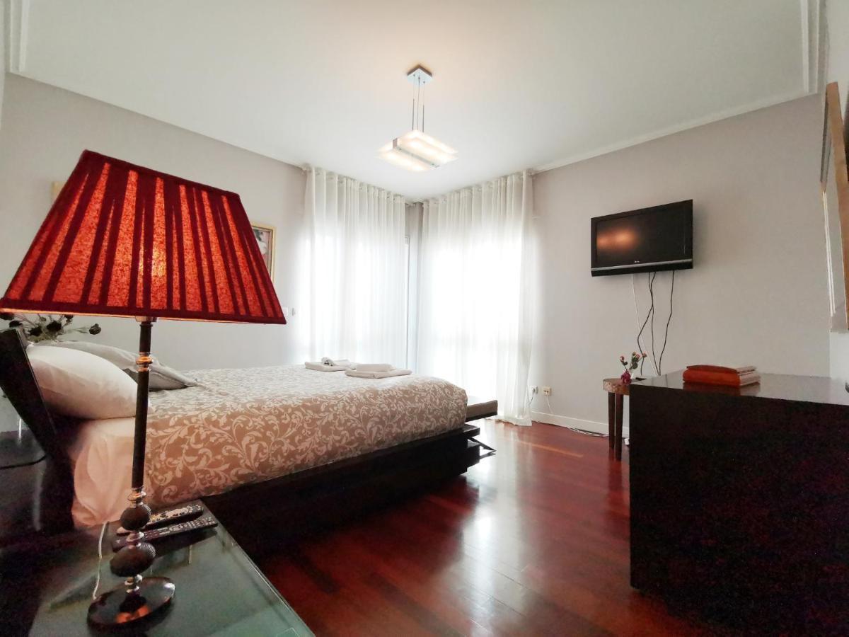 Apartment Entire Floor Parque Nacoes Prime Expo30 *