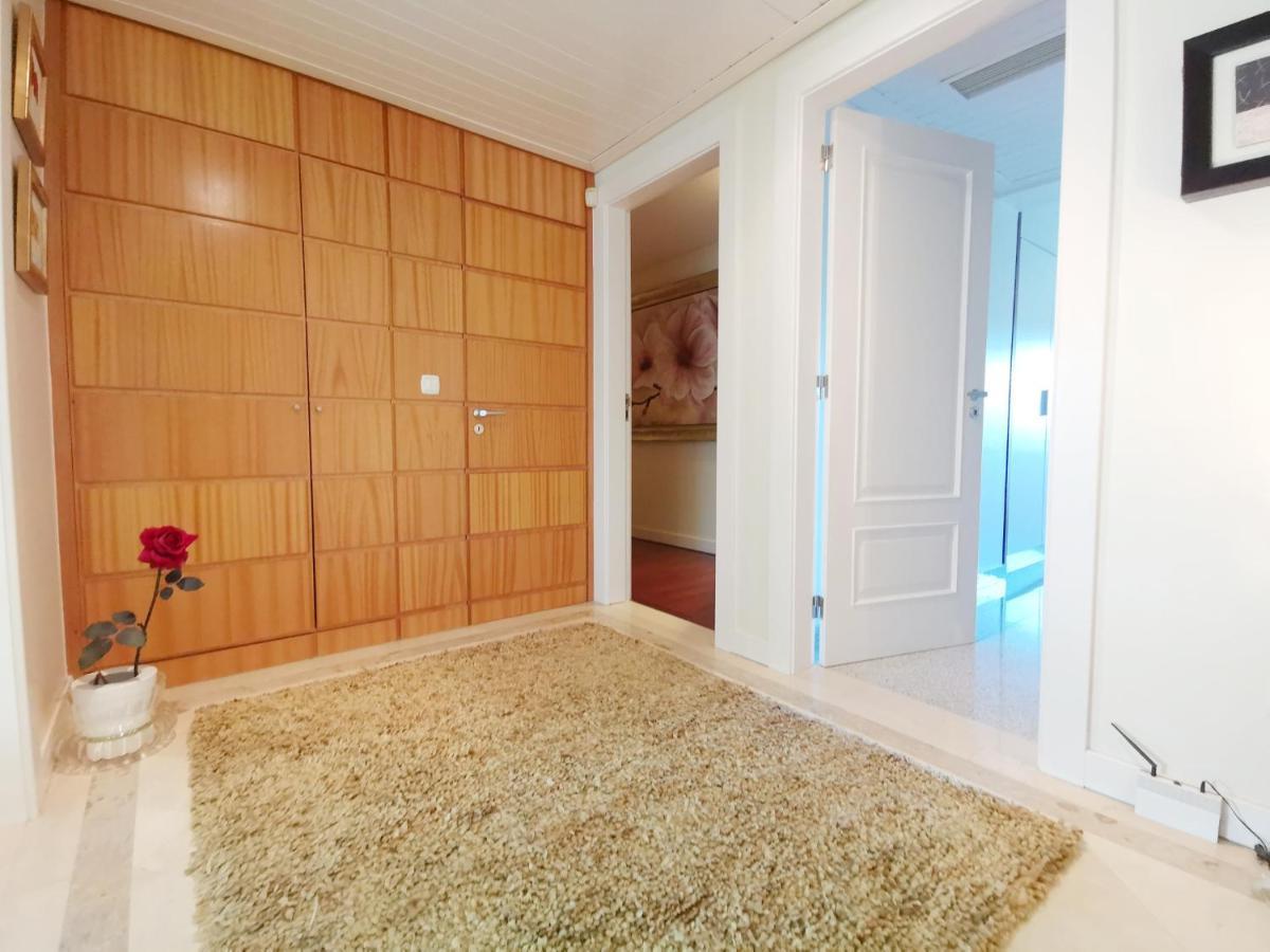 Entire Floor Parque Nacoes Prime Expo30 Apartment Lisbon