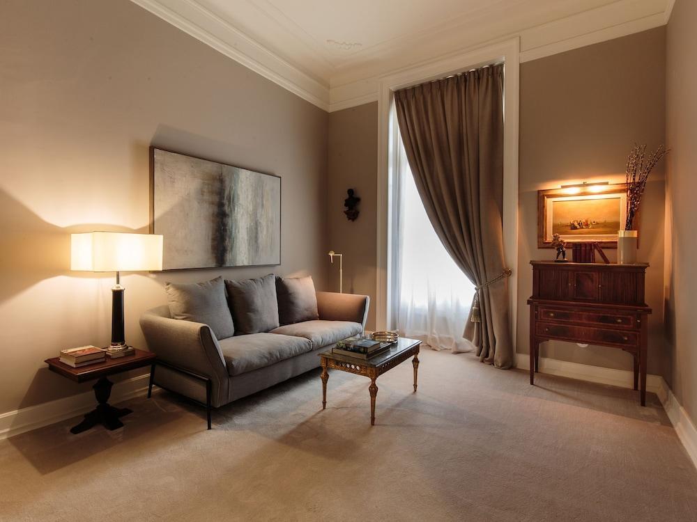 Hotel Dear Valmor Palace