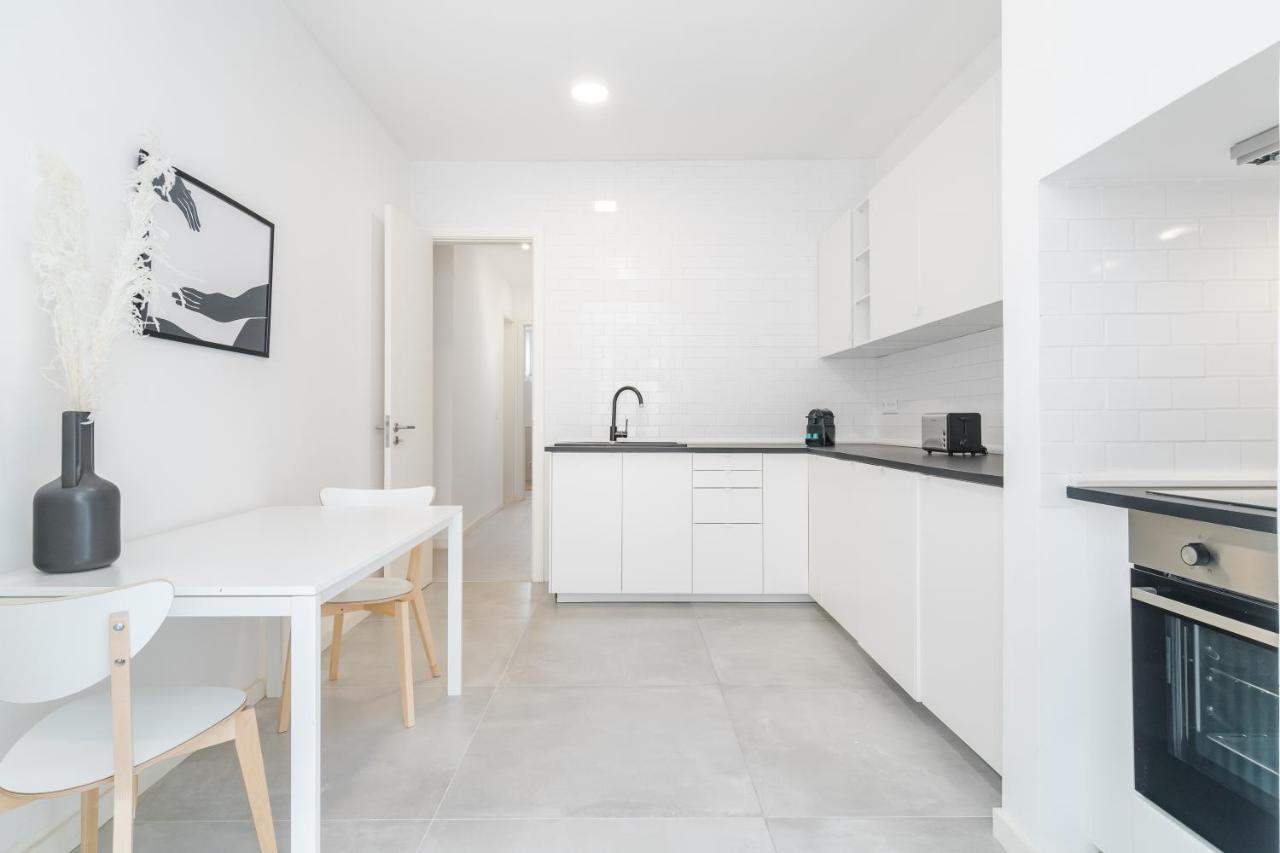 Casa Boma - Modern And Stylish With Private Terrace - Lapa Iv *