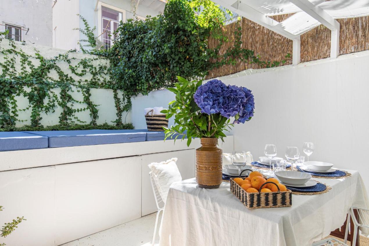 Apartment Lovelystay - The Blue Pool House