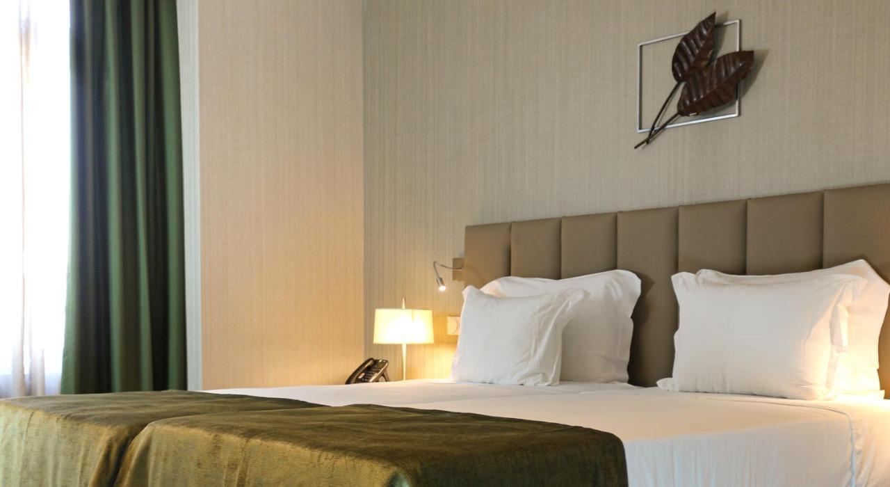The Leaf Boutique - Adults Only 4*