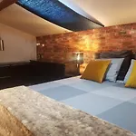 Room With Private Wc With Free Parking