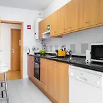Lisboa, Cidade, Elegant Apartment With Air Cond, Free Wifi And Near Metro, By Ig
