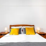 Lisboa, Cidade, Elegant Apartment With Air Cond, Free Wifi And Near Metro, By Ig