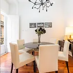 GuestReady - Mod-Luxe 2BR apt near Cais das Colunas