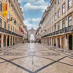 GuestReady - Mod-Luxe 2BR apt near Cais das Colunas