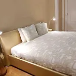 Charming 4 Bedroom Apartment In Chiado