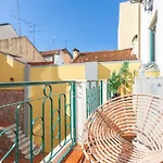 Flh Sao Bento Apartment With Balcony