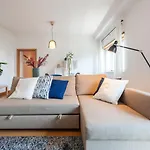 Central Orient Residence - Modern, spacious&sunny! By the river!