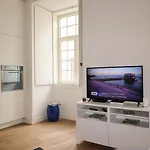 Chiado Riverside Modern Stylish Apt