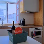 Mouraria Lovers Cozy Bright Apartment