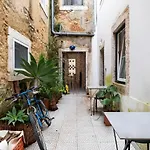 Charming Apartments In Belem