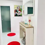 Apartamento inteiro Bela Vista Holidays in Lisbon plus Car