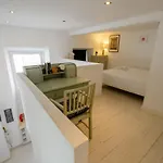 118 B - Lisbon Liberty Avenue Apartment