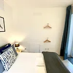 House Of Comfort Studio Apartment B Central Lisbon