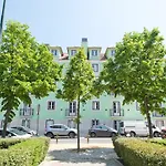 Iconic & Elegant Design 2 Bedroom Apt By Fs