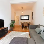 Avenida Liberdade Terrace By Homing