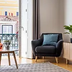 Amazing 1Bdr Apartment In Chiado By Lovelystay