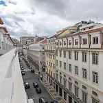 Stunning Apartment In Heart Of Lisbon By Lovelystay
