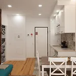 Flh Intendente Portuguese Flat