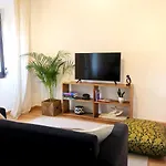 Vintage 2Bedroom Apartment