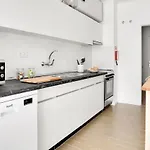 Sunny Suites Lisbon