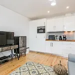 Santo Estevao By Spoton Apartments