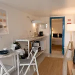 Beautiful 1 Bedroom Apartment In Lisbon