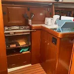 Sea Bloom - Sleep & Sail In Tejo