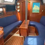 Sea Bloom - Sleep & Sail In Tejo