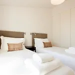 Flh Mouraria Art Apartment With Pool