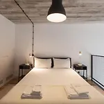 Flh Intendente Industrial Mezzanine With Balcony
