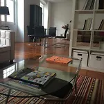 Belong Staying&Feeling - Casa da Sé
