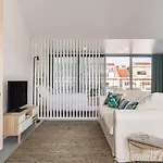 Succeed Campo Pequeno Apartments