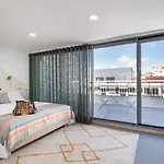 Succeed Campo Pequeno Apartments